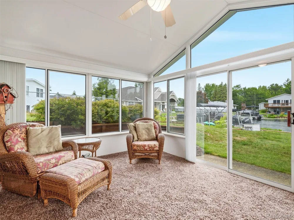 2504 Golden Shores Court Fenton Charter Township, MI 48430