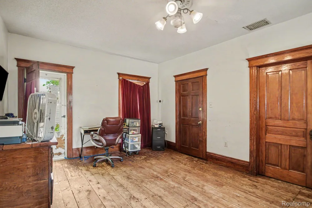 242 Elizabeth Street Marine City City, MI 48039