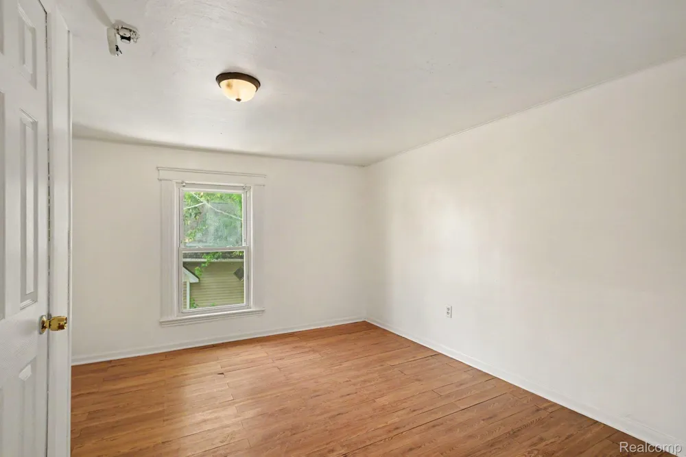 242 Elizabeth Street Marine City City, MI 48039