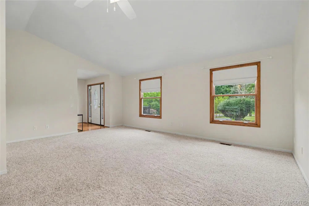 2240 Hidden Lake Trail Ortonville Village, MI 48462
