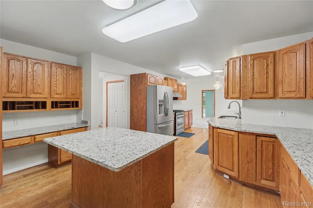 2240 Hidden Lake Trail Ortonville Village, MI 48462