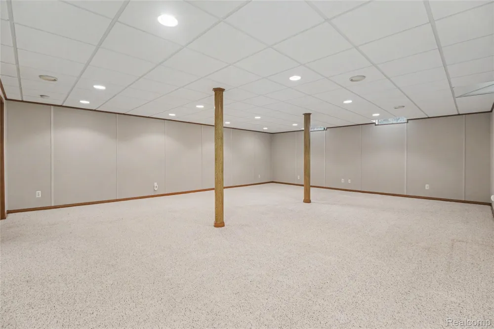 2240 Hidden Lake Trail Ortonville Village, MI 48462