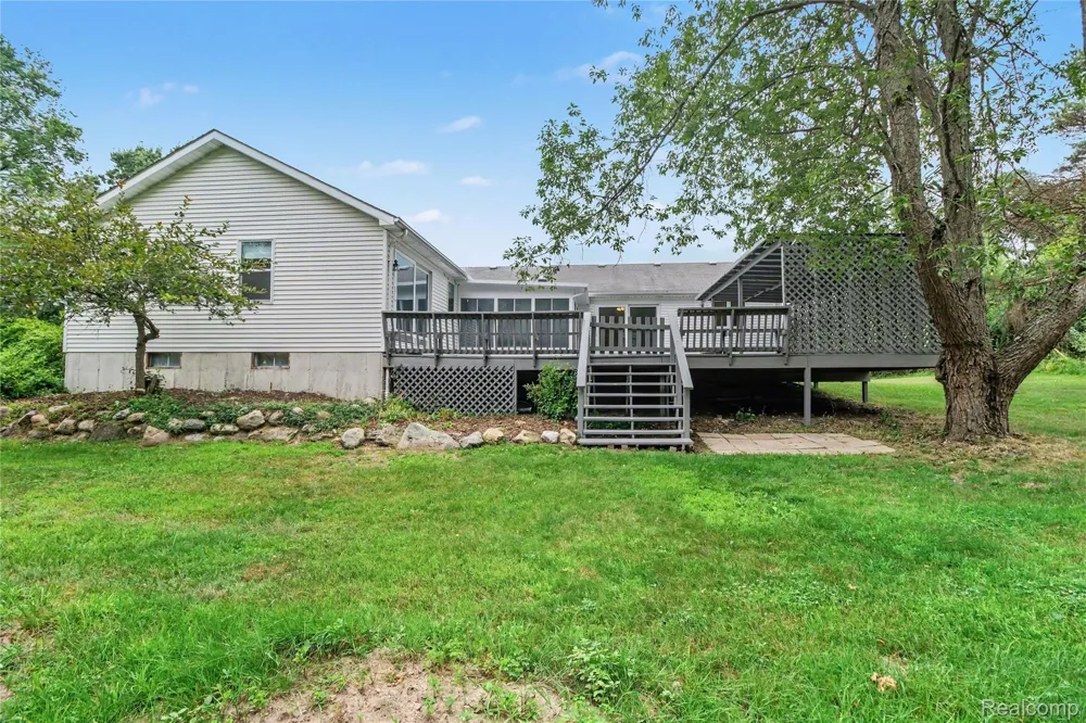 2240 Hidden Lake Trail Ortonville Village, MI 48462
