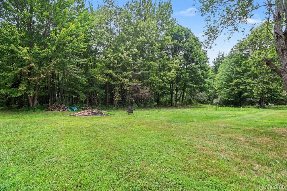 2240 Hidden Lake Trail Ortonville Village, MI 48462