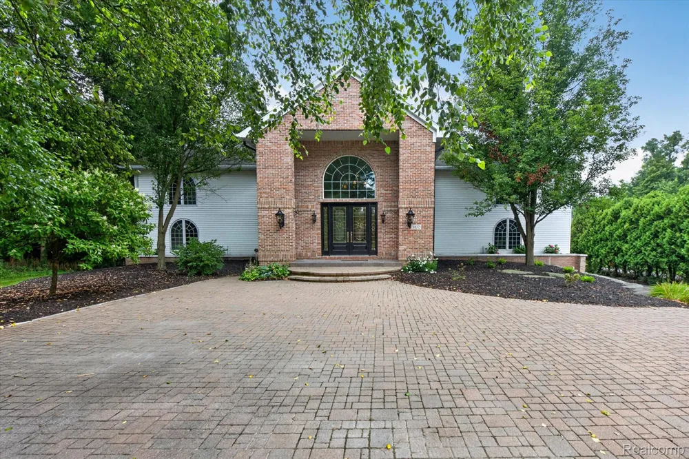 4132 Waterland Drive Hadley Township, MI 48455