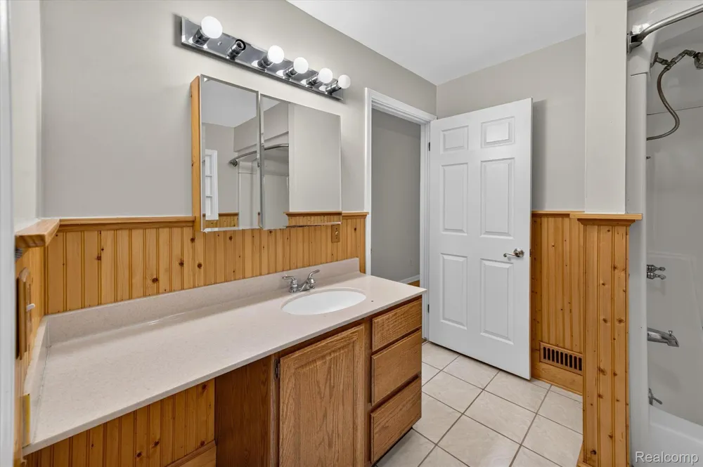4132 Waterland Drive Hadley Township, MI 48455