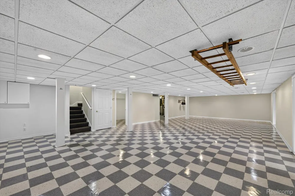 4132 Waterland Drive Hadley Township, MI 48455