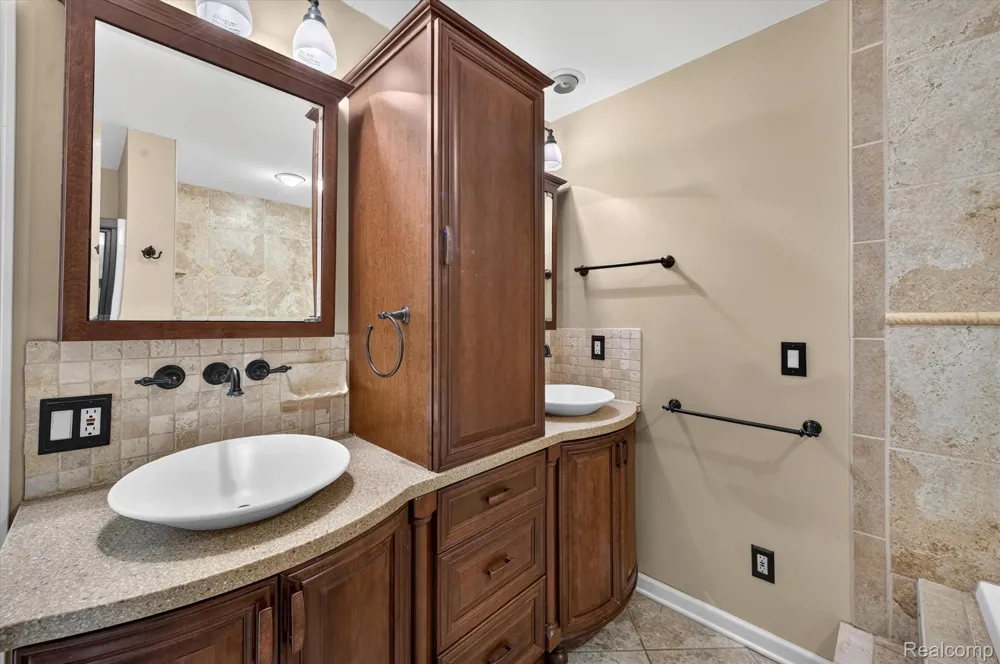 4132 Waterland Drive Hadley Township, MI 48455