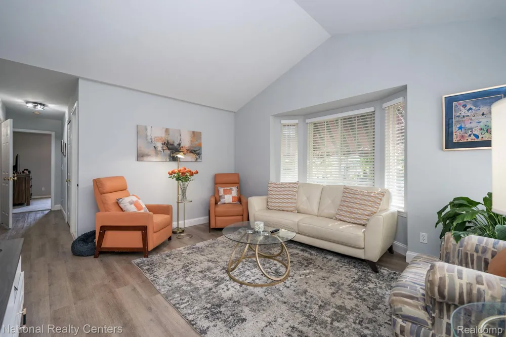 19337 Mandarin Drive Roseville City, MI 48066