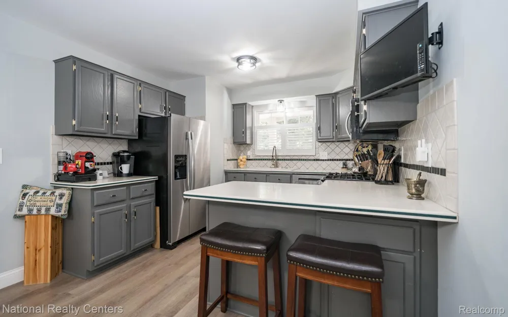 19337 Mandarin Drive Roseville City, MI 48066