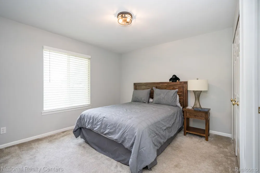 19337 Mandarin Drive Roseville City, MI 48066