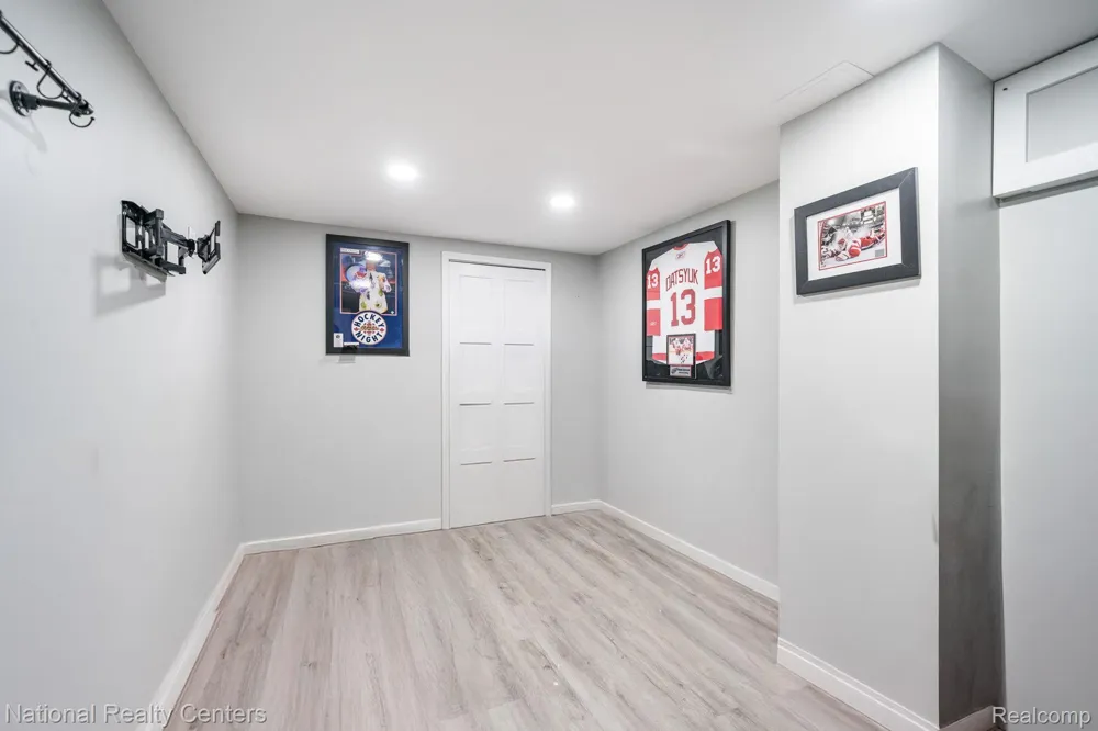 19337 Mandarin Drive Roseville City, MI 48066