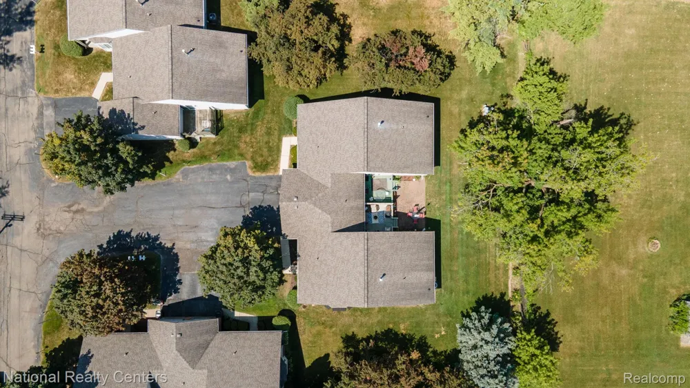 19337 Mandarin Drive Roseville City, MI 48066