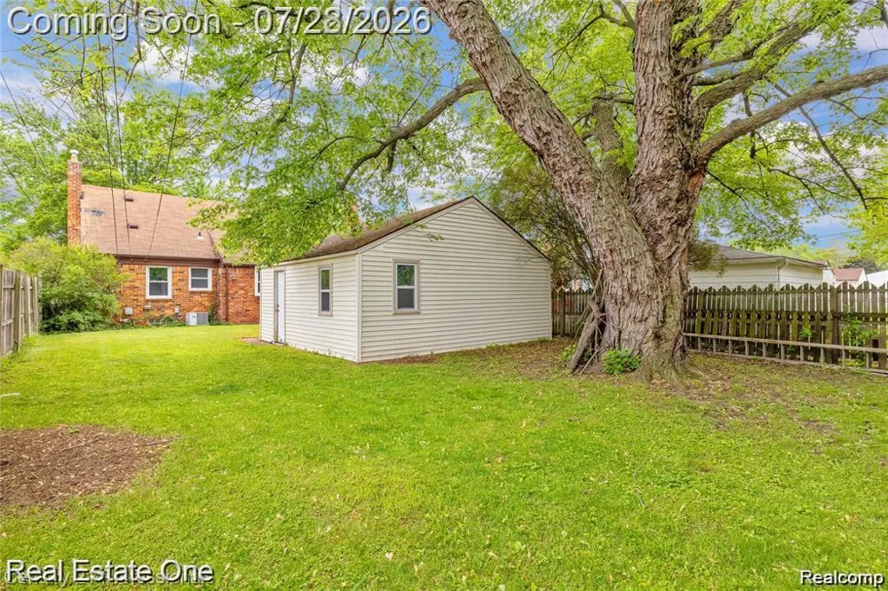 6953 Vernon Street Dearborn Heights City, MI 48127