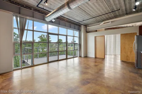 333 E PARENT AVENUE #27