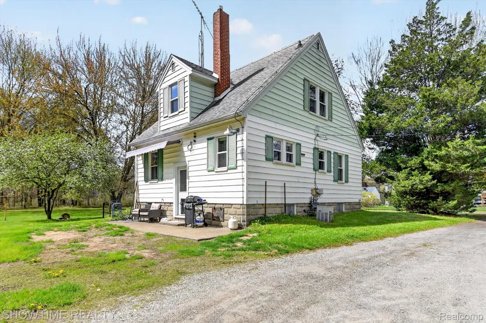 2970 Range Road Port Huron Charter Township, MI 48060