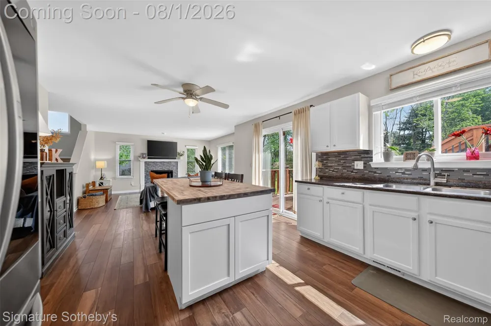 3332 Woodruff Meadows Court Highland Charter Township, MI 48357