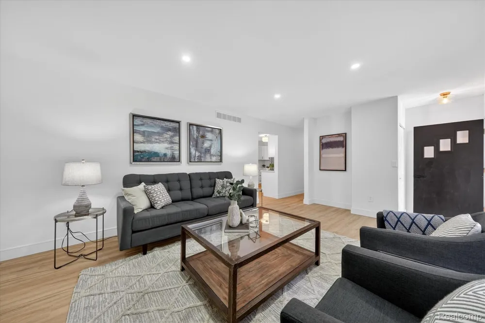 3643 Noble Road Addison Township, MI 48370