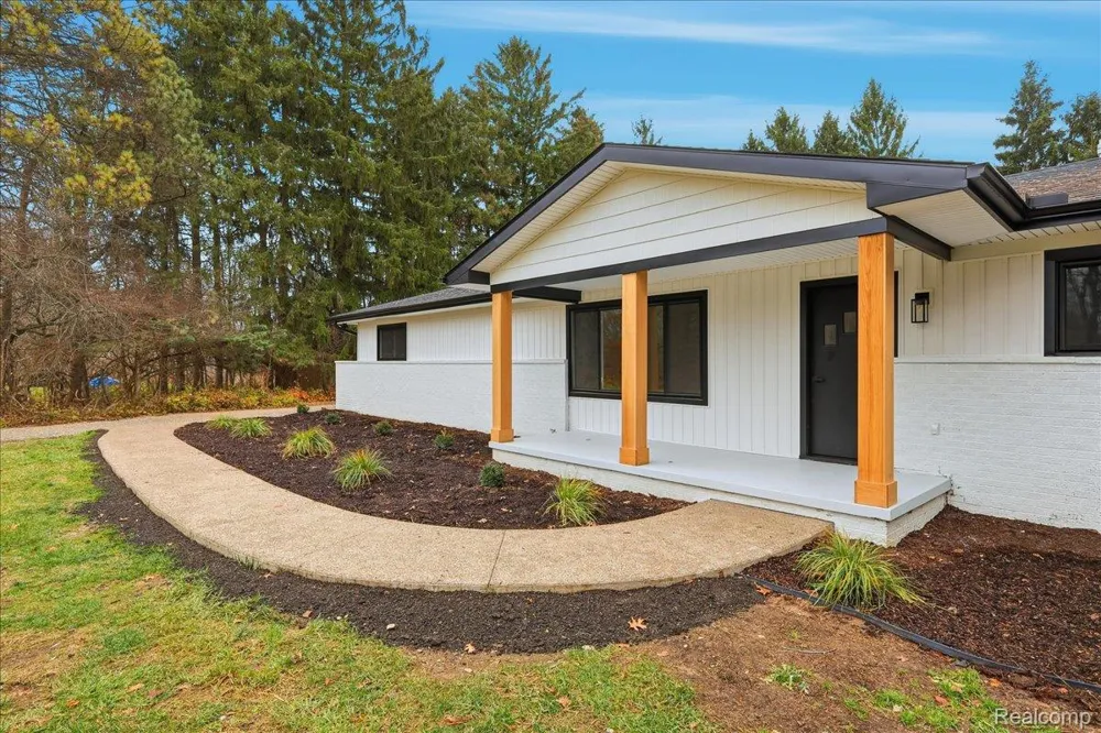 3643 Noble Road Addison Township, MI 48370