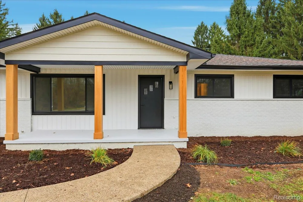 3643 Noble Road Addison Township, MI 48370