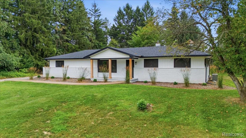 3643 Noble Road Addison Township, MI 48370