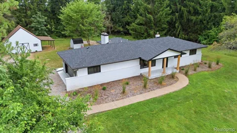 3643 Noble Road