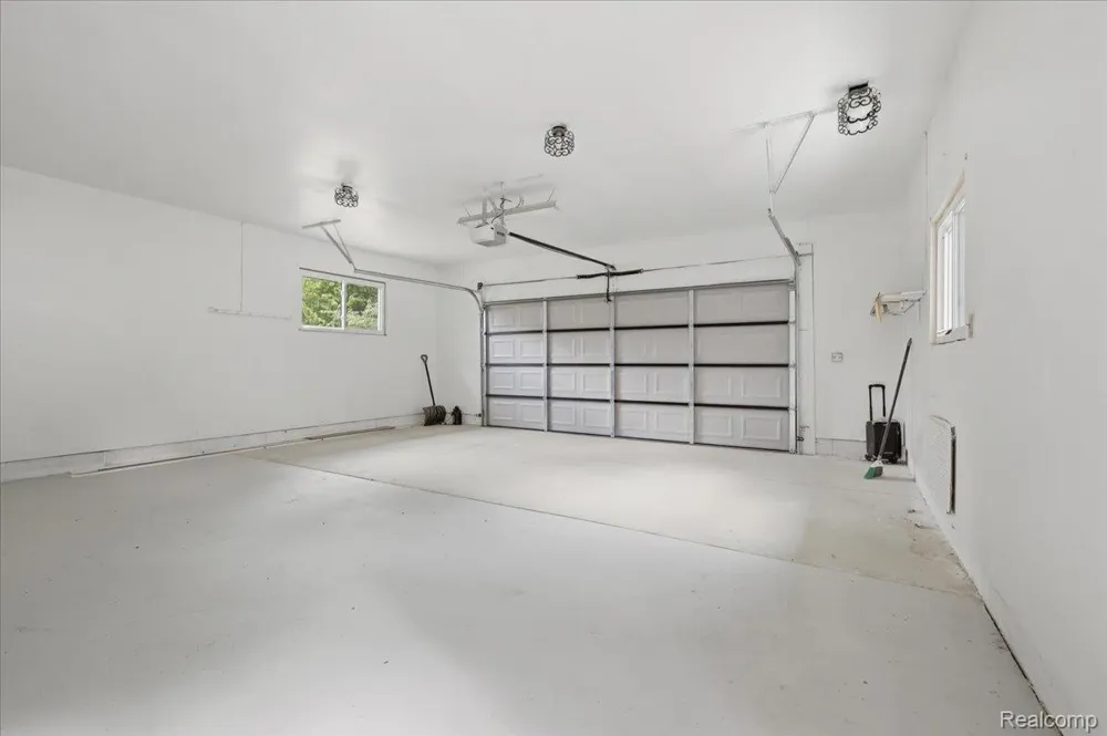 3643 Noble Road Addison Township, MI 48370