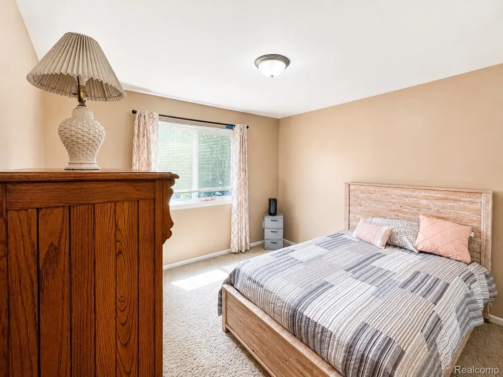 17640 Roseville Boulevard Roseville City, MI 48066