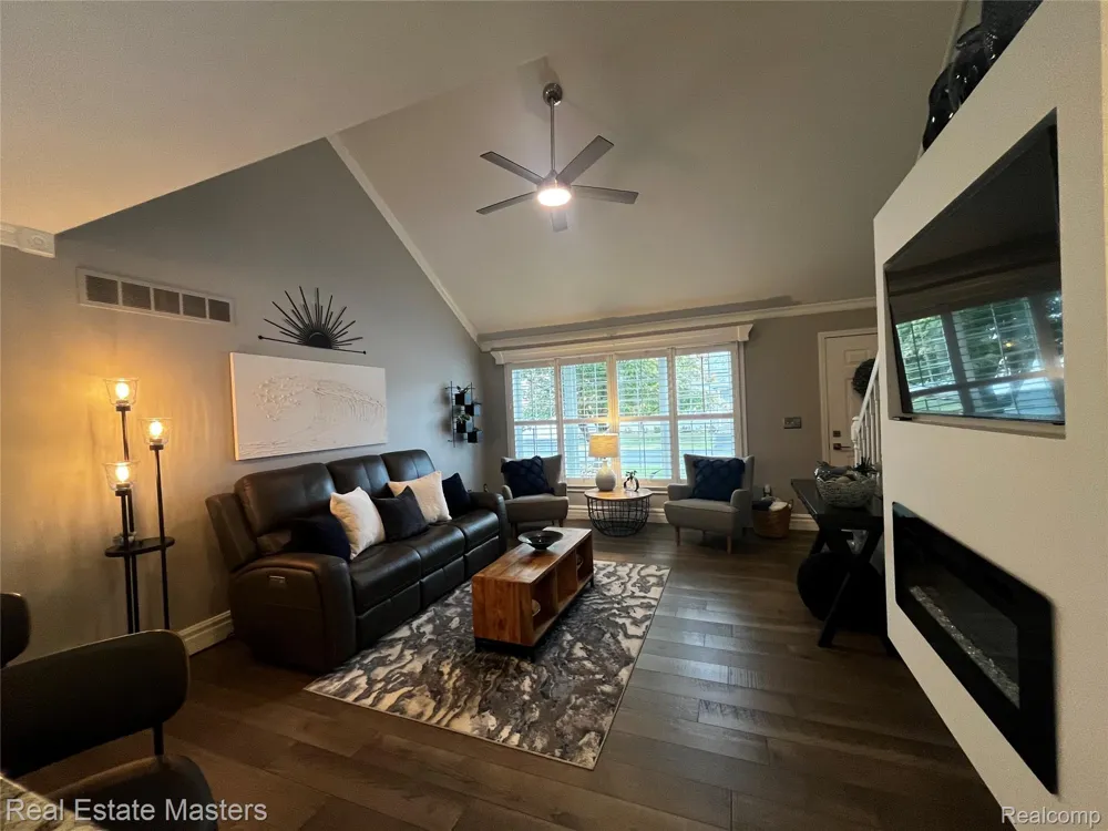 2055 Pauls Court #2 Marysville City, MI 48040
