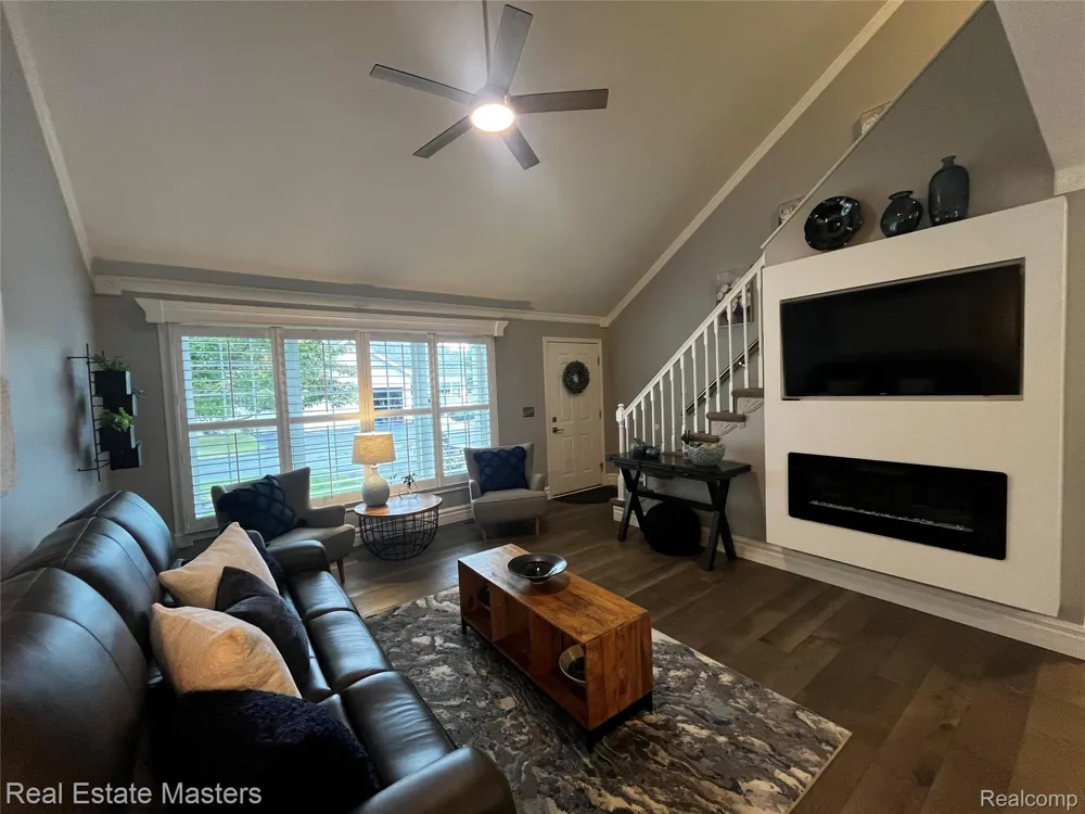 2055 Pauls Court #2 Marysville City, MI 48040