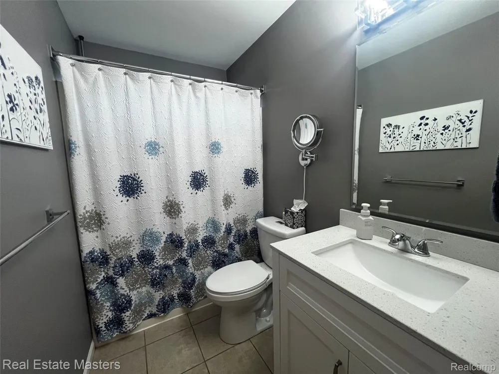 2055 Pauls Court #2 Marysville City, MI 48040