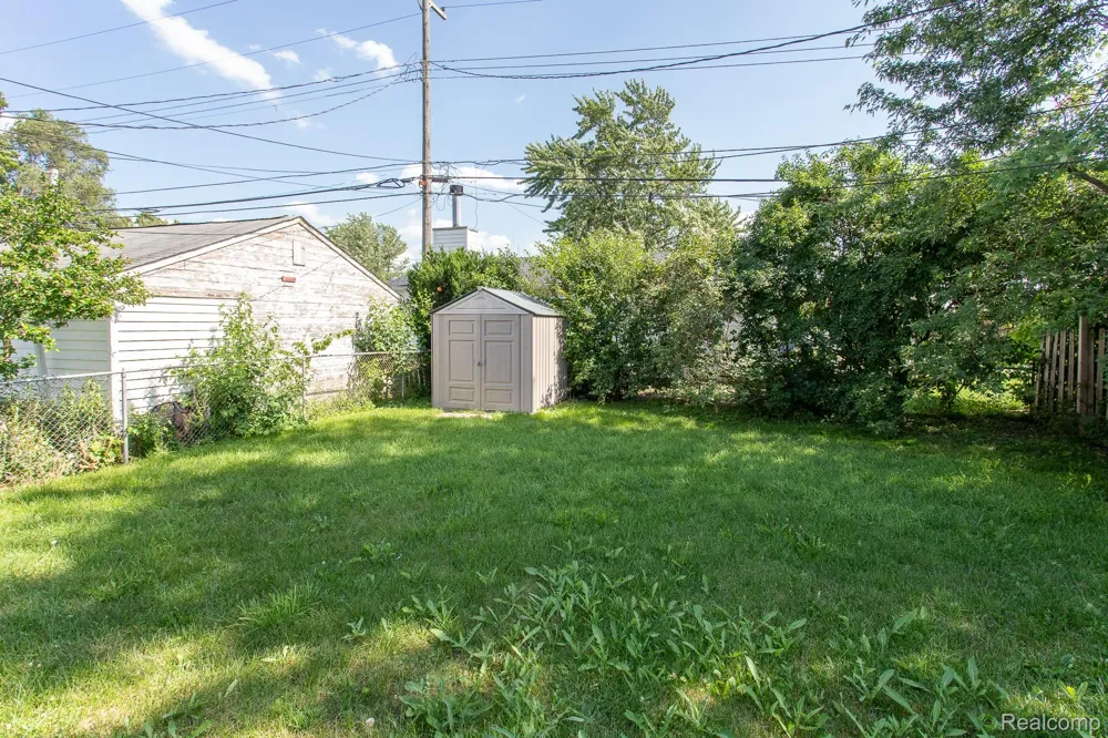 313 W Rowland Avenue Madison Heights City, MI 48071