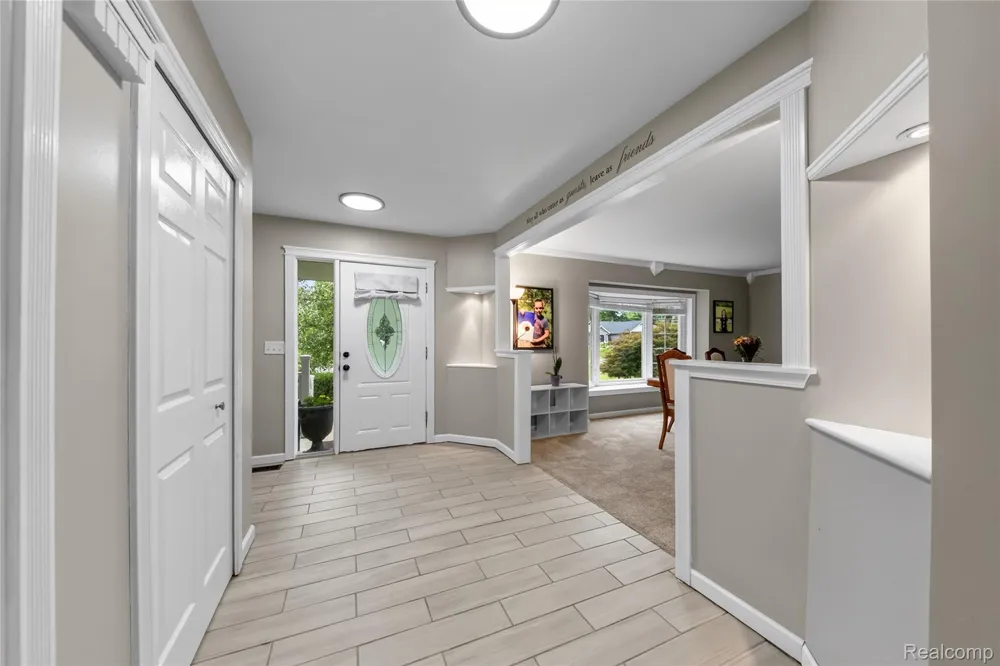 5890 Chickadee Lane Independence Charter Township, MI 48346