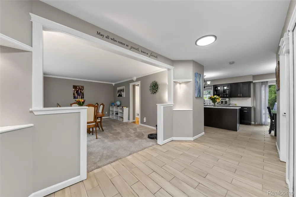 5890 Chickadee Lane Independence Charter Township, MI 48346