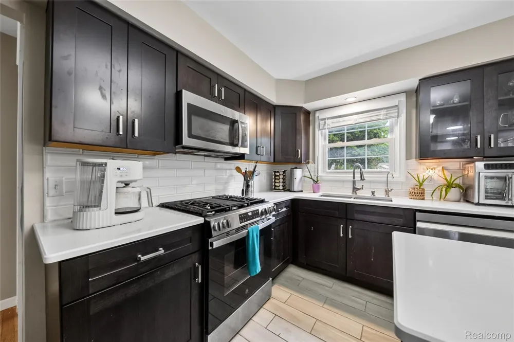 5890 Chickadee Lane Independence Charter Township, MI 48346