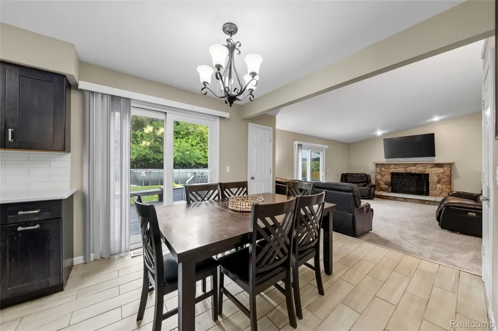 5890 Chickadee Lane Independence Charter Township, MI 48346