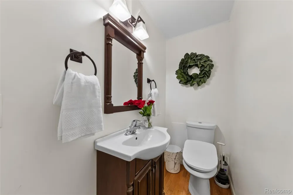 5890 Chickadee Lane Independence Charter Township, MI 48346