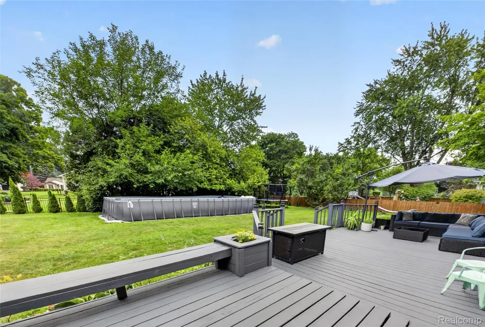 5890 Chickadee Lane Independence Charter Township, MI 48346
