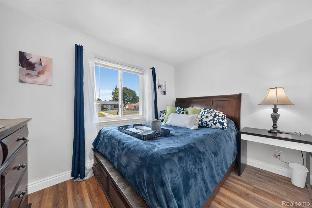 693 Hamlet Road Auburn Hills City, MI 48326