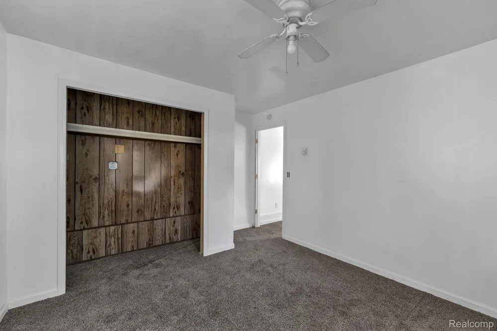 5720 Huron Street Dearborn Heights City, MI 48125