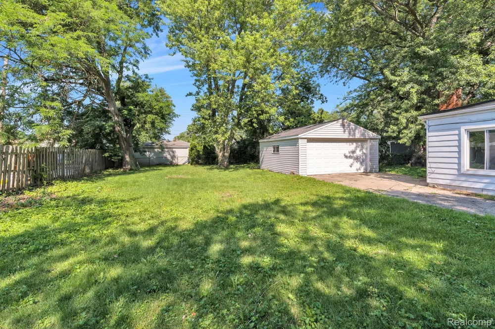 5720 Huron Street Dearborn Heights City, MI 48125