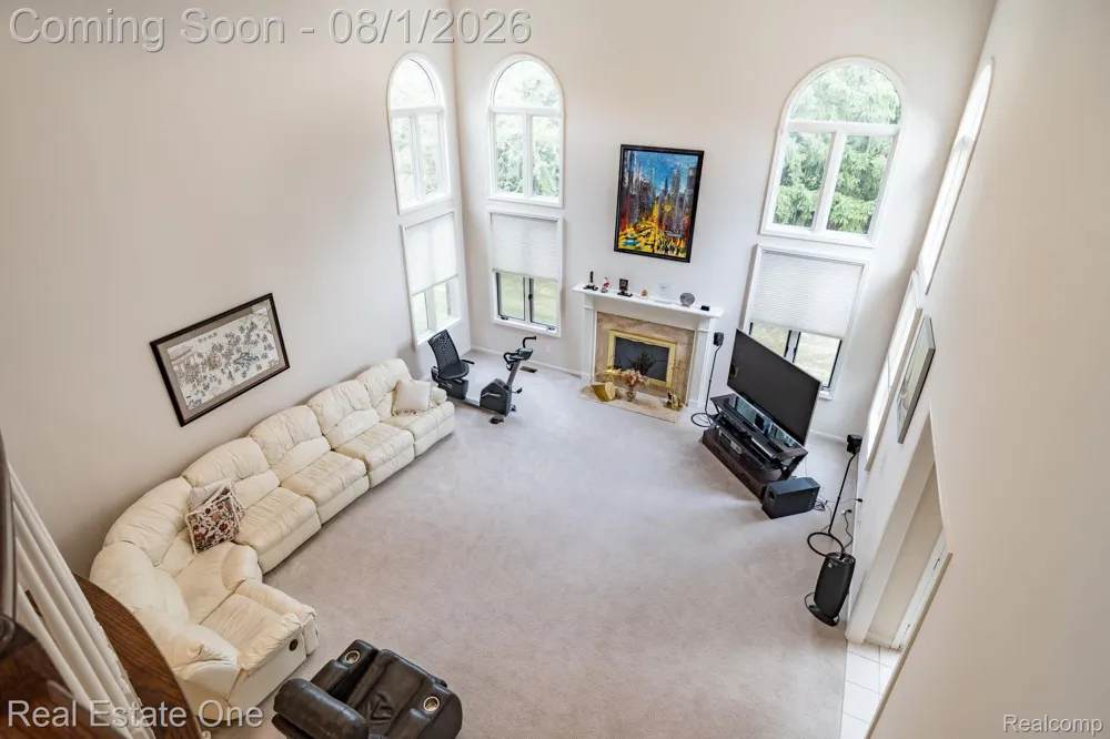 2038 Haverford Drive Troy City, MI 48098