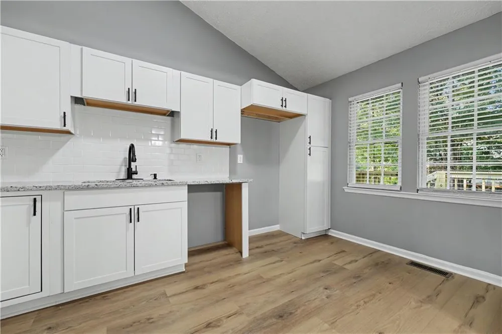 3249 Nogales Place Rex, GA 30273
