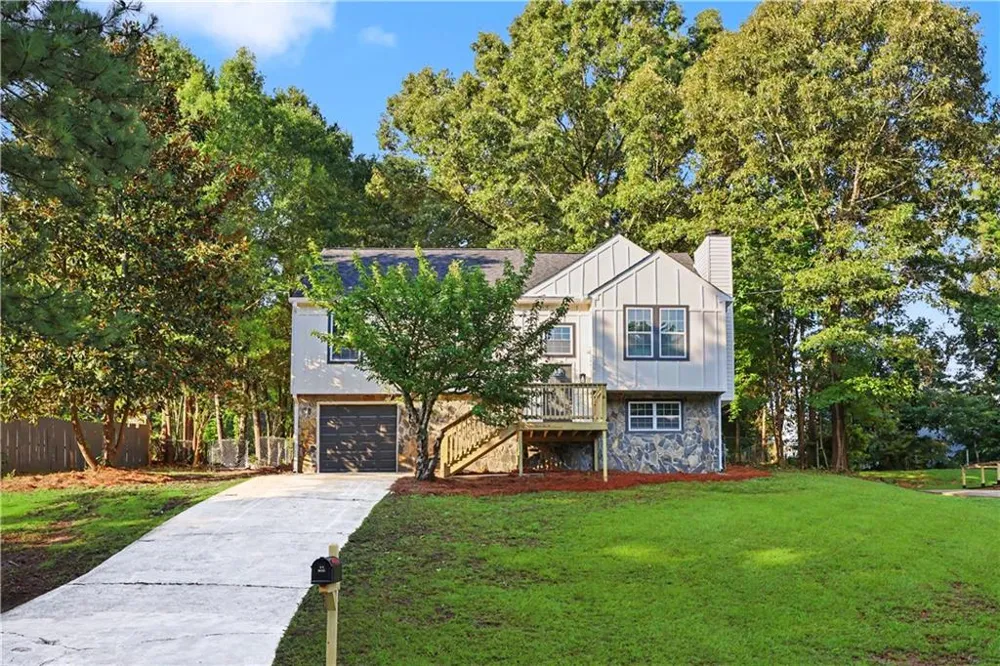 3249 Nogales Place Rex, GA 30273
