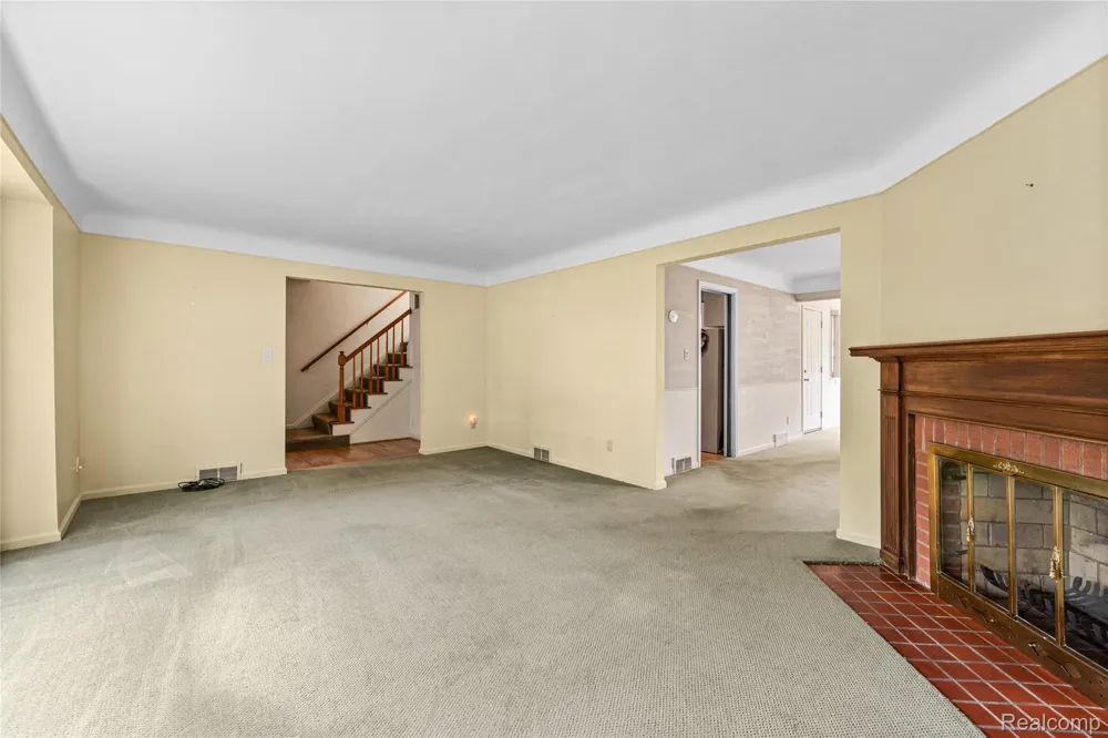 1877 Rosemont Road Berkley City, MI 48072