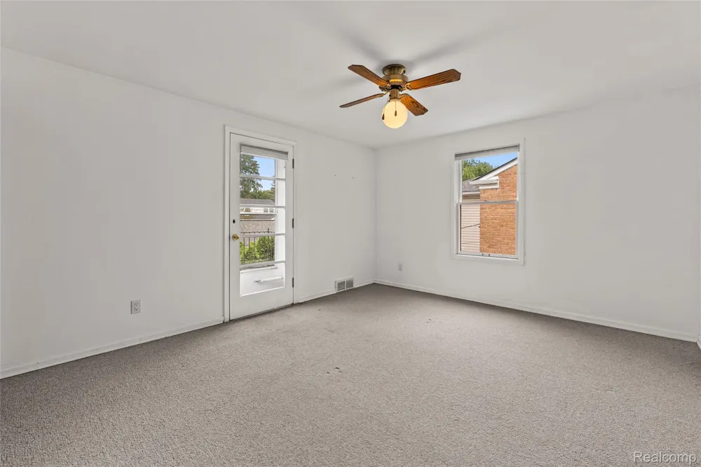 1877 Rosemont Road Berkley City, MI 48072