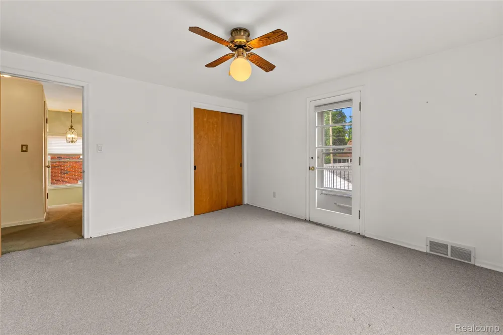 1877 Rosemont Road Berkley City, MI 48072