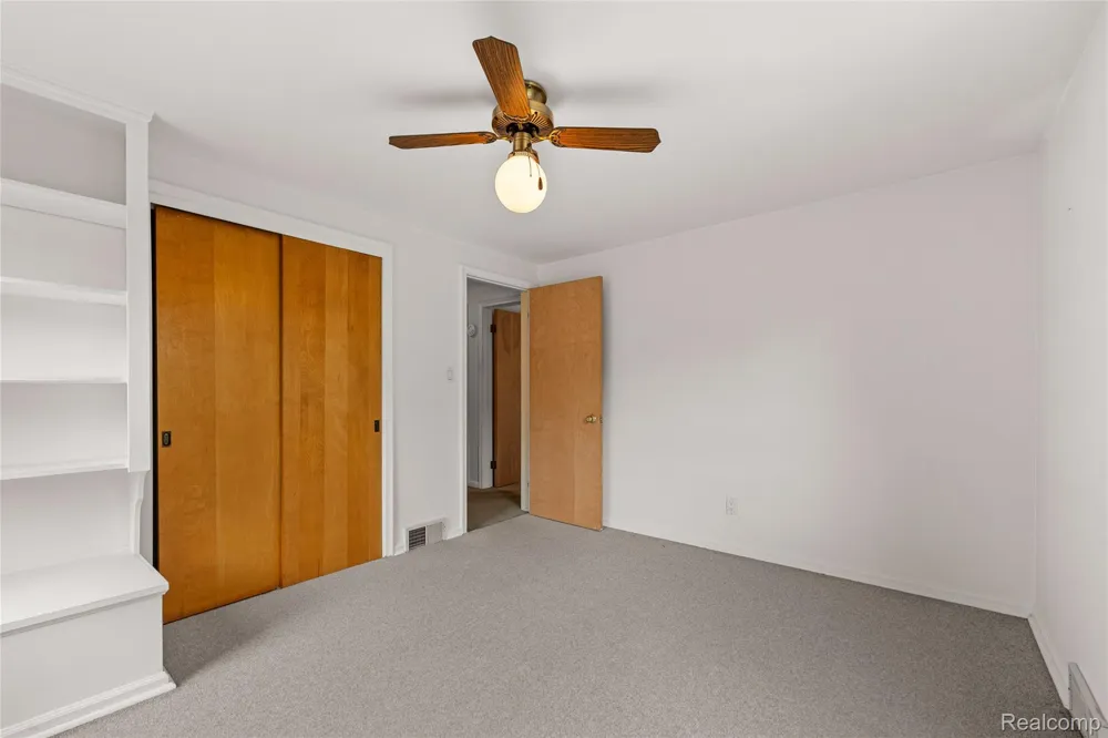 1877 Rosemont Road Berkley City, MI 48072