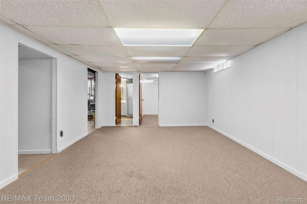 7050 Berwyn Street Dearborn Heights City, MI 48127