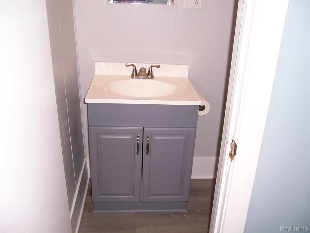 1518 Carleton Street Port Huron City, MI 48060